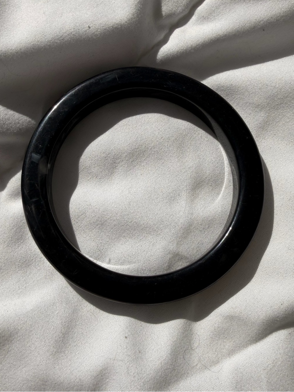 Black Round Resin Bangle Bracelet